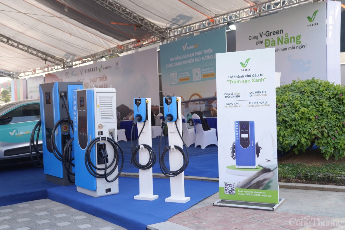 Đáng chú ý, nhân dịp lễ kỷ niệm ý nghĩa của thành phố, công ty cho thuê xe và kinh doanh xe đã qua sử dụng do Chủ tịch Vingroup Phạm Nhật Vượng sáng lập là Green Future (GF - tên trước đây là FGF) đã công bố chính thức mở rộng hoạt động tới Đà Nẵng, mang đến các giải pháp di chuyển linh hoạt bằng xe điện với chi phí hợp lý cho du khách và người dân địa phương. Thương hiệu taxi Xanh SM cũng tung ra các mã ưu đãi hấp dẫn cho khách hàng đặt xe với điểm đến hoặc đi là địa điểm diễn ra triển lãm (Cung Thể thao Tiên Sơn, Hải Châu, Đà Nẵng) từ ngày 26/3 đến 30/3/2025.