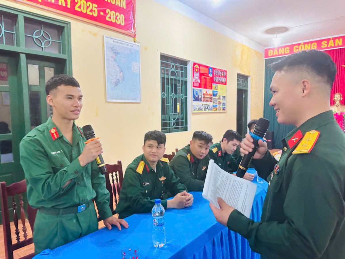 Diễn đàn thanh niên chủ đề: “Tiếng nói tuổi trẻ - Hành động của đoàn” tại Đoàn cơ sở Tiểu đoàn 15 Diễn đàn thanh niên chủ đề: “Tiếng nói tuổi trẻ - Hành động của đoàn” tại Đoàn cơ sở Tiểu đoàn 15