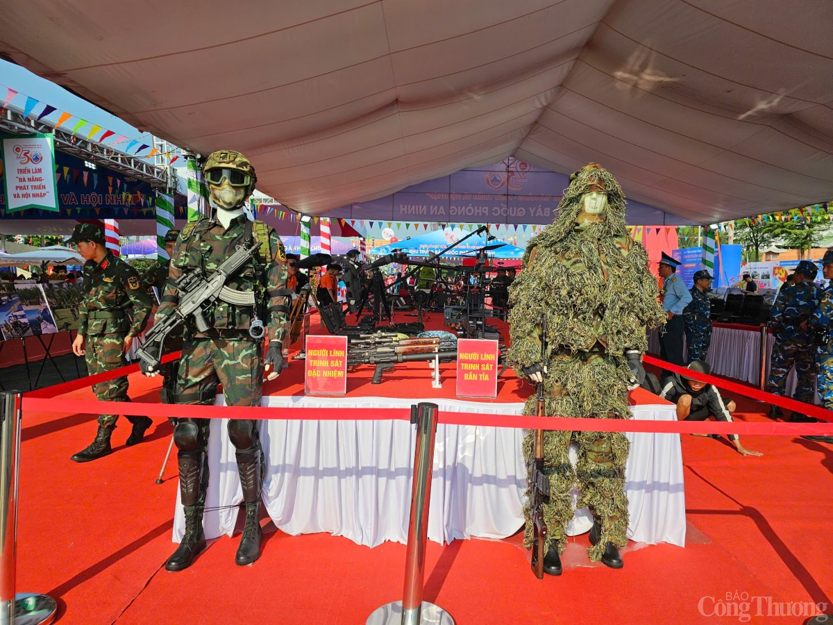 Khu vực triễn lãm về quốc phòng, an ninh