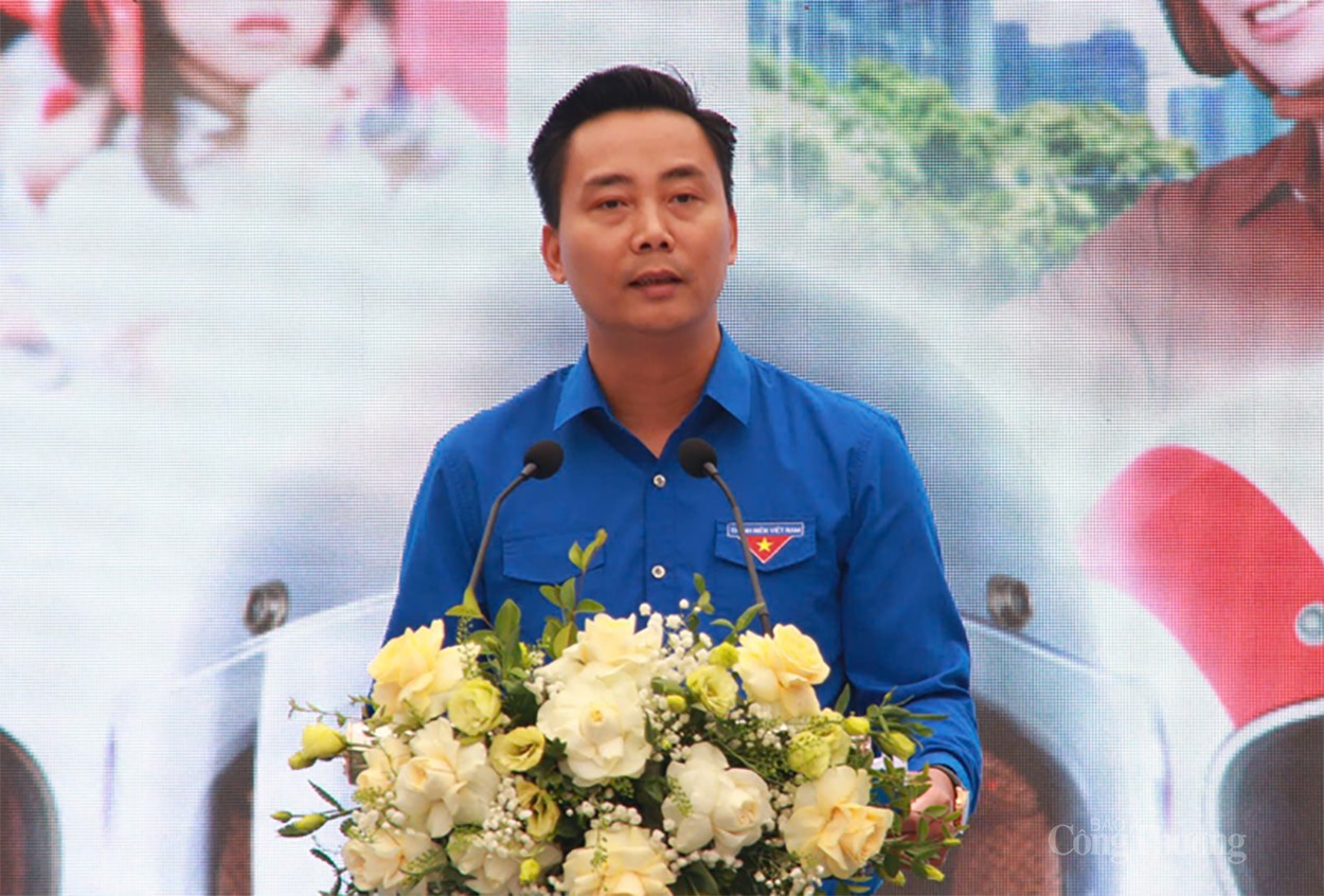 Xây dựng văn hóa giao thông từ tuổi trẻ