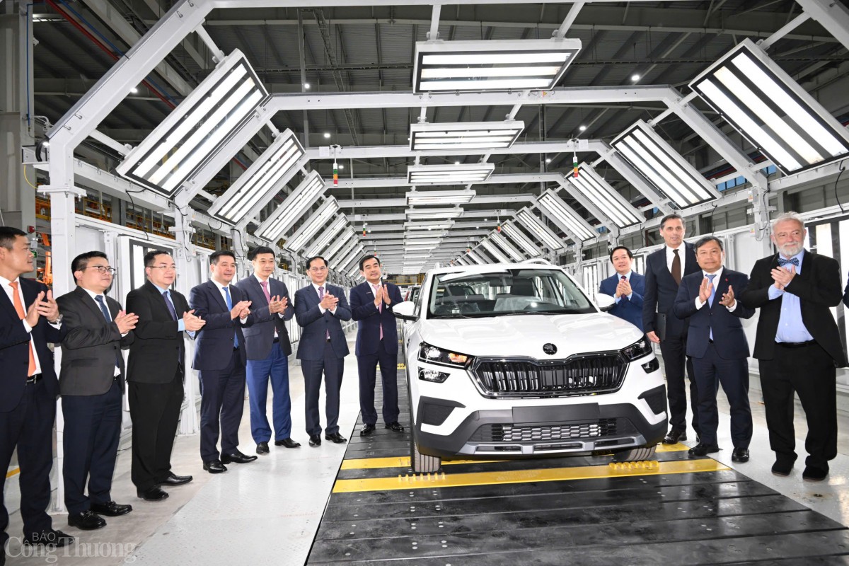 Khánh thành nhà máy Việt Hưng