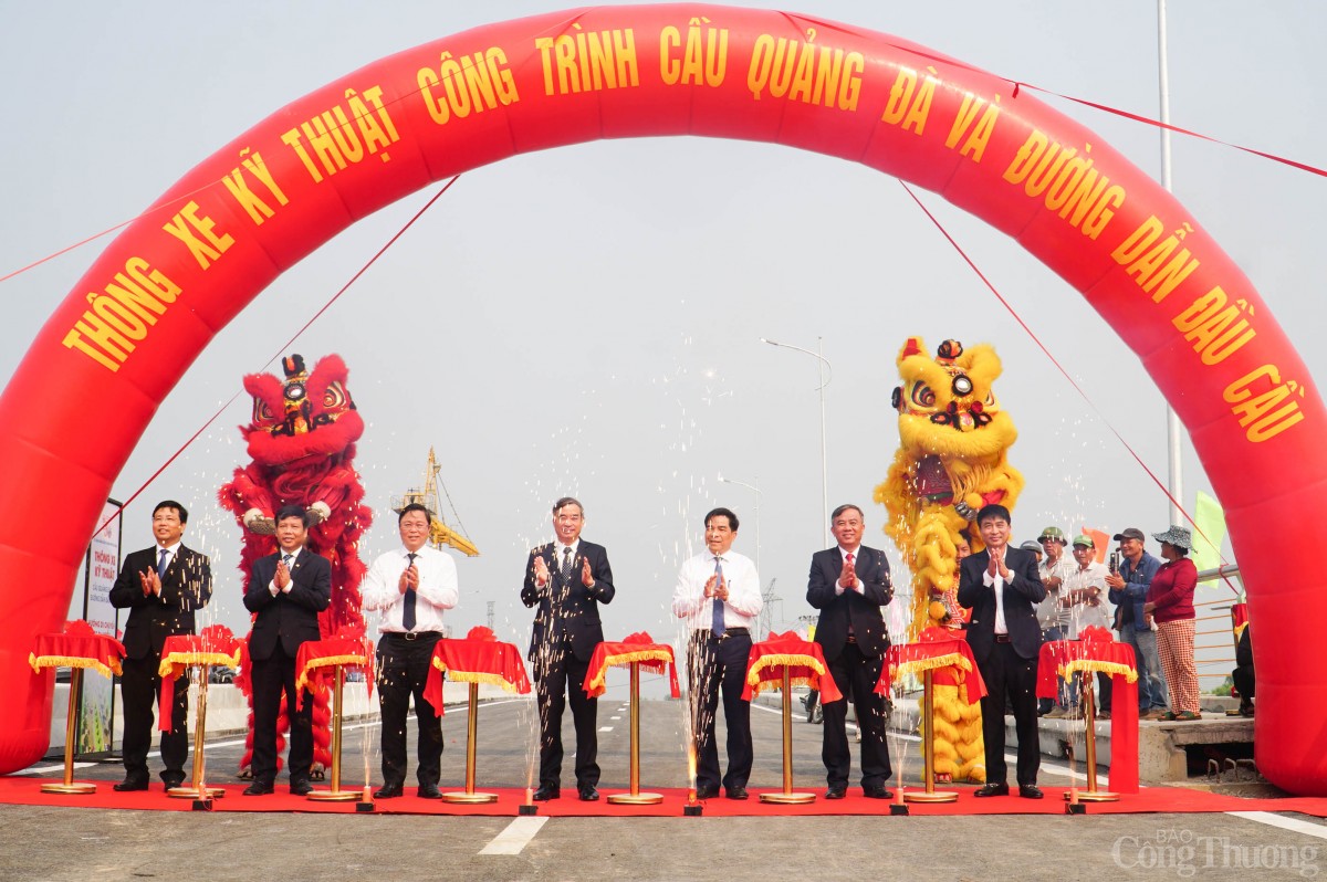 Thông xe kỹ thuật công trình cầu Quảng Đà và đường dẫn đầu cầu Thông xe kỹ thuật công trình cầu Quảng Đà và đường dẫn đầu cầu