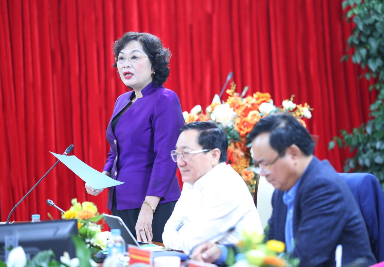 Phó Thủ tướng Chính phủ Hồ Đức Phớc làm việc với NHCSXH