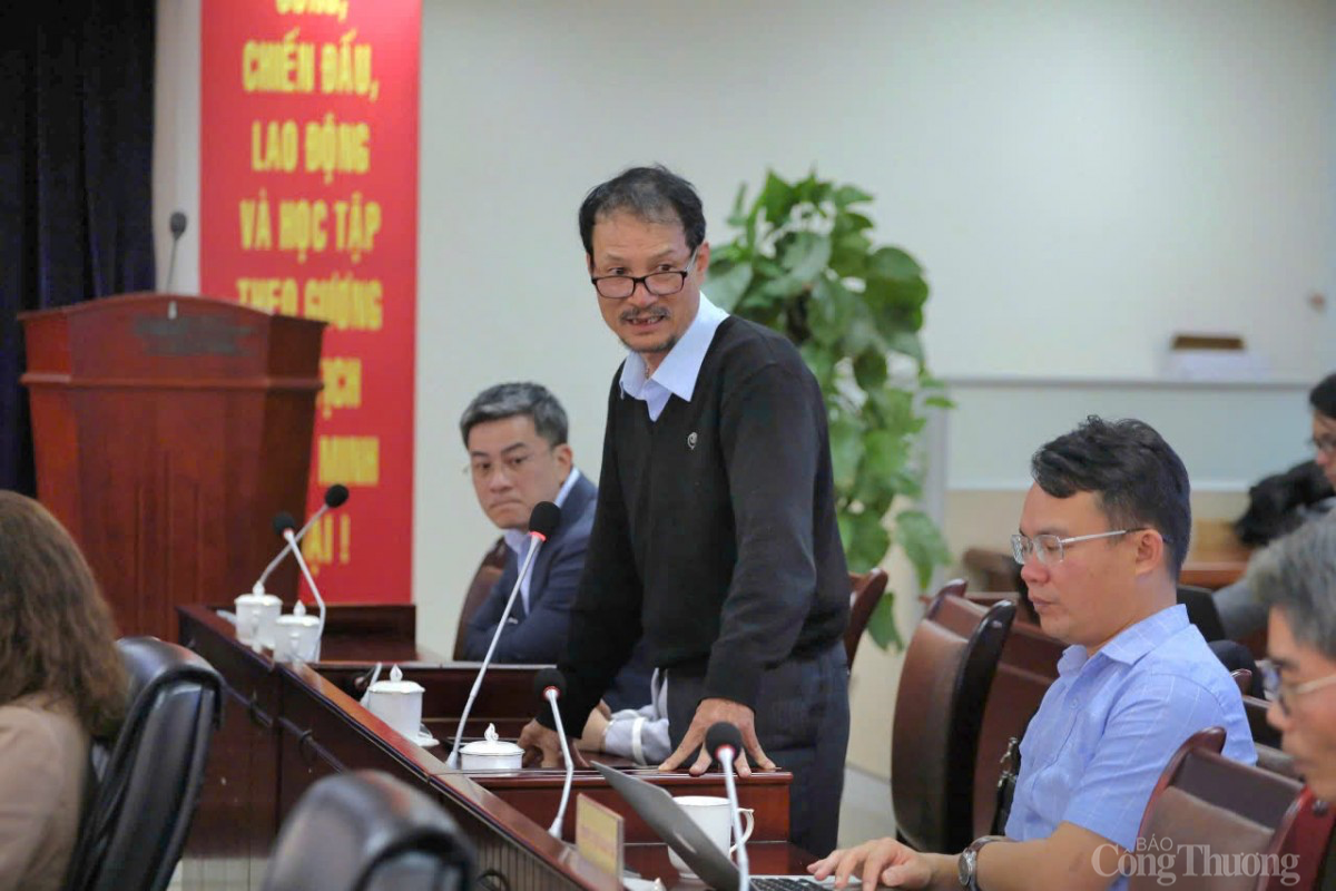 Nhiều ca sỹ nổi tiếng Nhiều ca sỹ nổi tiếng