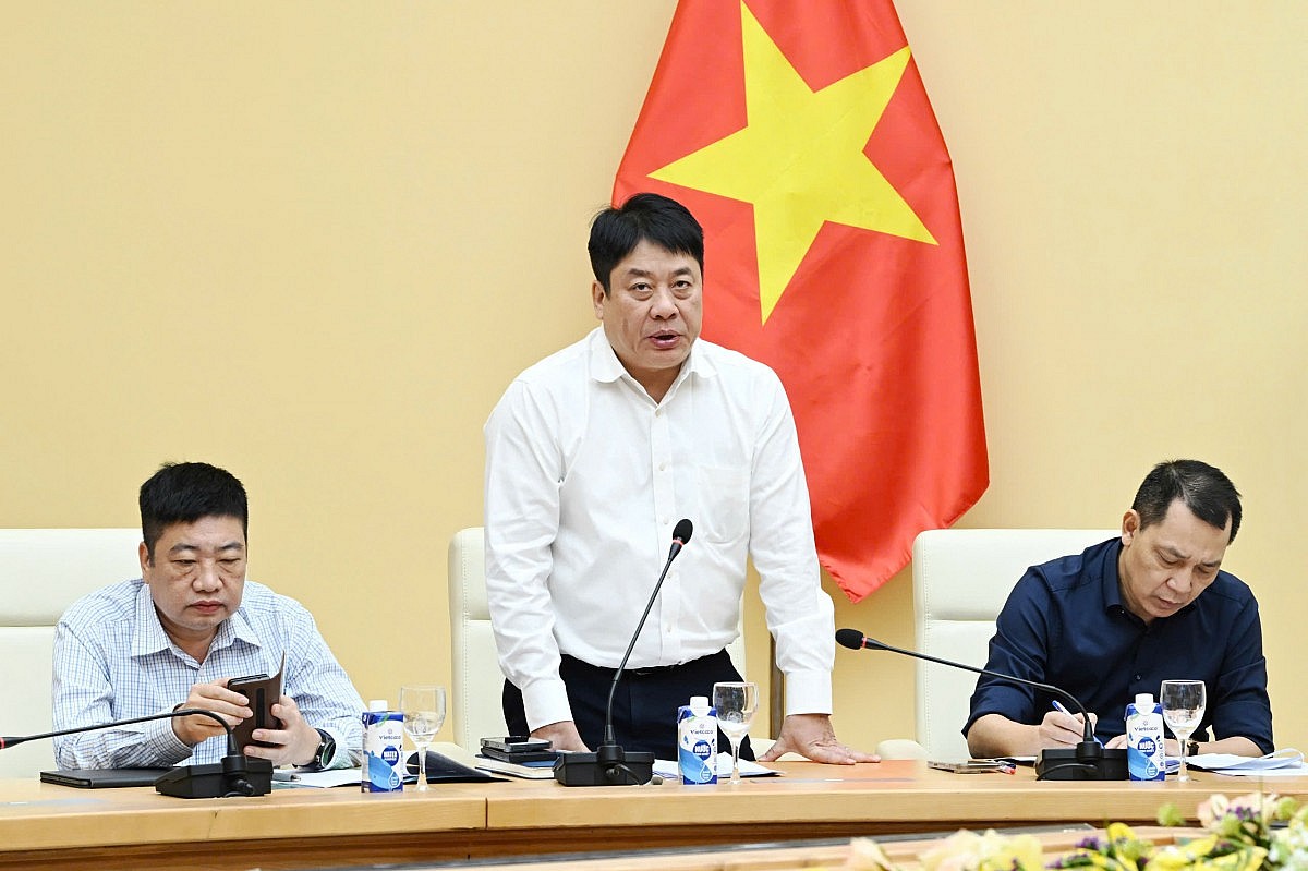 Ảnh: Bộ trưởng Bộ Công Thương chủ trì họp giao ban đường dây 500kV Lào Cai - Vĩnh Yên