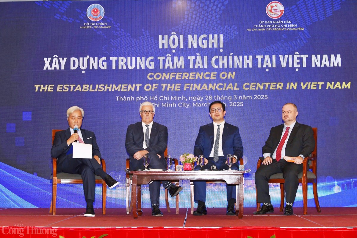 trung tâm tài chính