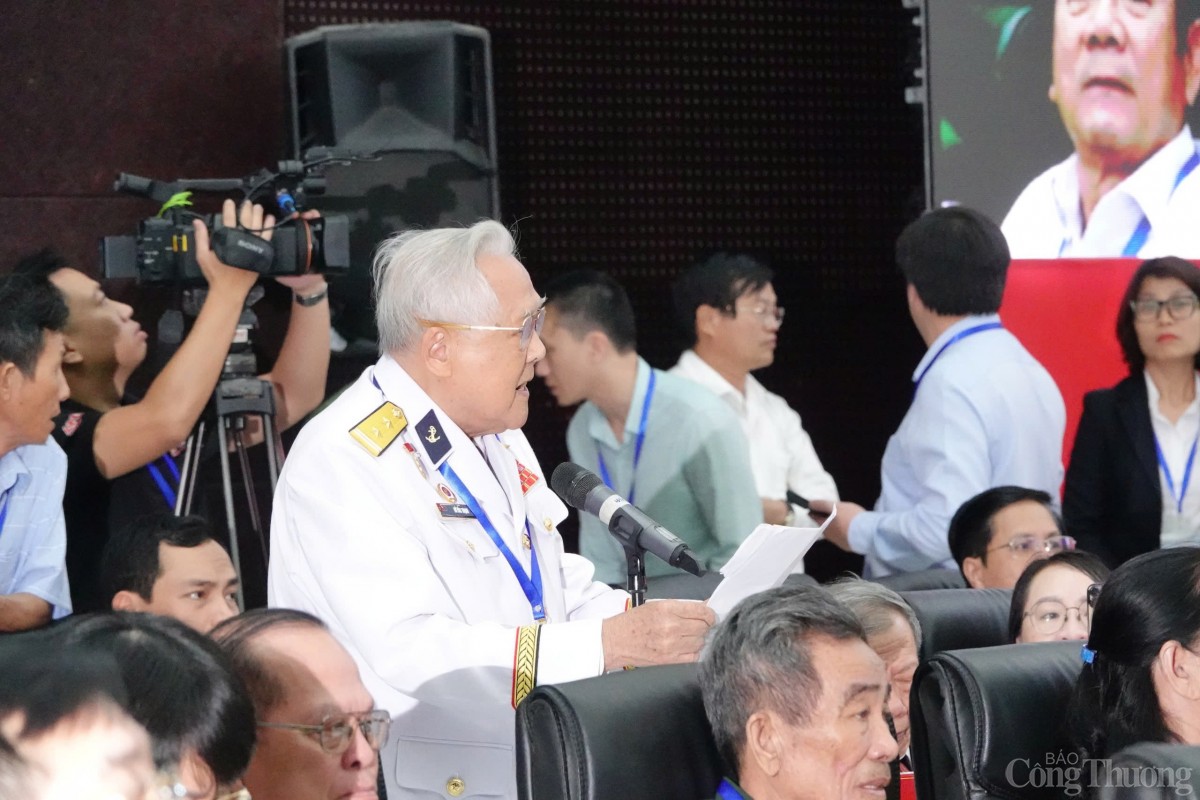 Tổng Bí thư Tô Lâm gặp mặt cán bộ lão thành Tổng Bí thư Tô Lâm gặp mặt cán bộ lão thành