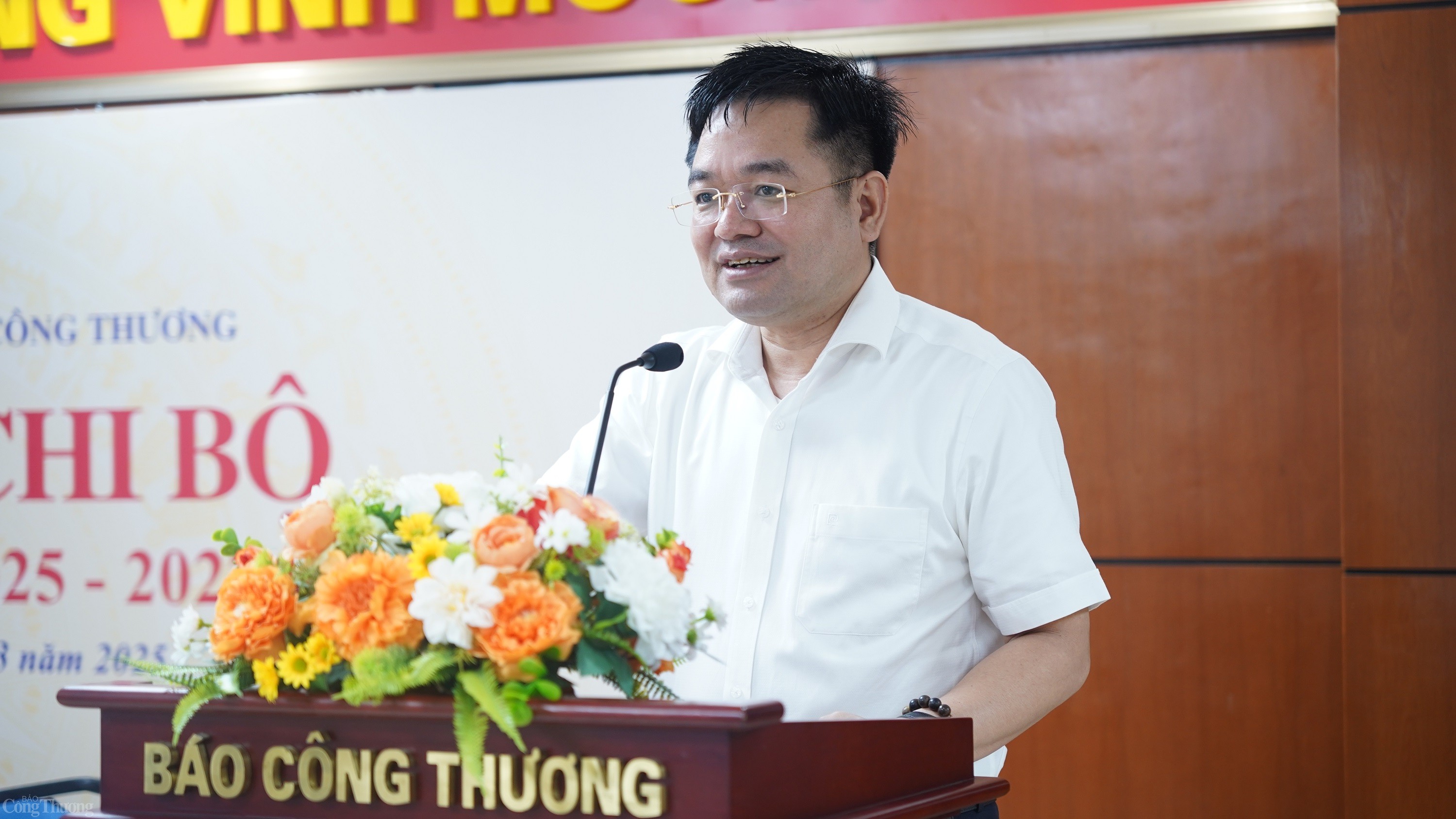 đồng chí Nguyễn Văn Minh, Ủy viên Ban chấp hành Đảng bộ Bộ Công Thương, Bí thư Đảng ủy, Tổng Biên tập Báo Công Thương