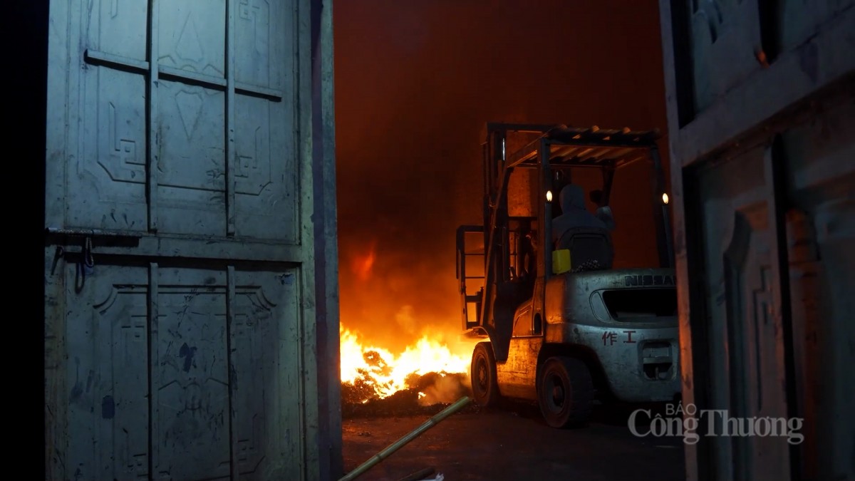 Làng đúc đồng Đại Bái: Khói độc, xỉ đồng ‘vây’ người dân