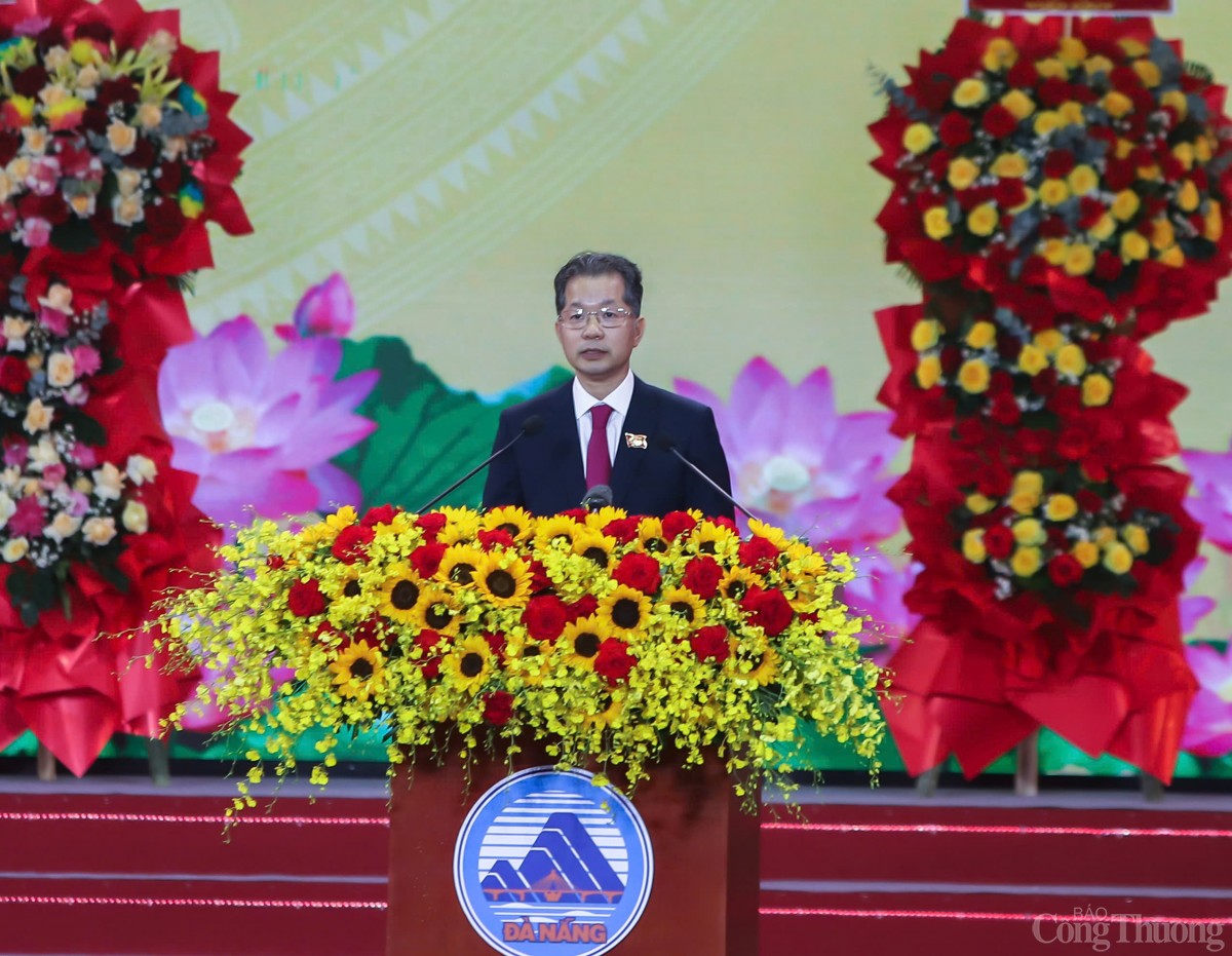 Bí thư Thành ủy Đà Nẵng Nguyễn Văn Quảng phát biểu tại Lễ kỷ niệm Bí thư Thành ủy Đà Nẵng Nguyễn Văn Quảng phát biểu tại Lễ kỷ niệm