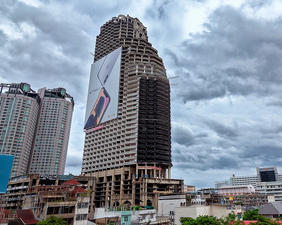 “tháp ma” bị bỏ hoang đứng vững trước địa chấn. Ảnh minh họa “tháp ma” bị bỏ hoang đứng vững trước địa chấn. Ảnh minh họa