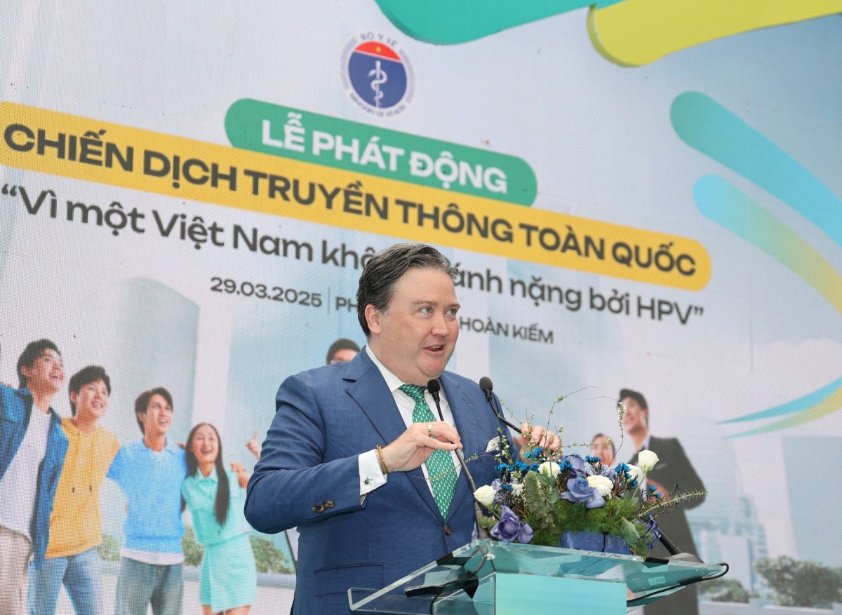 Đại sứ Hoa Kỳ tại Việt Nam Marc E. Knapper phát biểu. Đại sứ Hoa Kỳ tại Việt Nam Marc E. Knapper phát biểu.