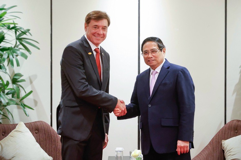 Thủ tướng Phạm Minh Chính và ông Francisco Gomes Neto, Chủ tịch Tập đoàn Embraer của Brazil - Ảnh: VGP/Nhật Bắc Thủ tướng Phạm Minh Chính và ông Francisco Gomes Neto, Chủ tịch Tập đoàn Embraer của Brazil - Ảnh: VGP/Nhật Bắc