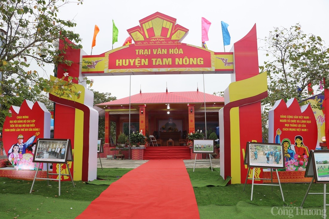 Hàng loạt sản phẩm OCOP ‘đổ bộ’ Lễ hội Đền Hùng 2025