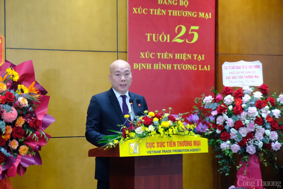 Cục trưởng Cục Xúc tiến thương mại Vũ Bá Phủ phát biểu khai mạc. Ảnh: Trần Đình Cục trưởng Cục Xúc tiến thương mại Vũ Bá Phủ phát biểu khai mạc. Ảnh: Trần Đình