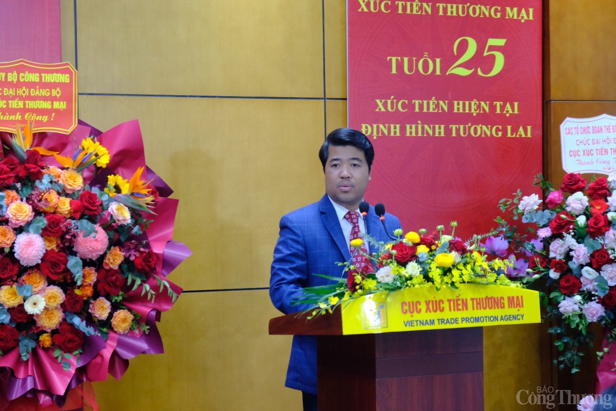Các đại biểu tham gia tham luận tại Đại hội. Ảnh: Trần Đình Các đại biểu tham gia tham luận tại Đại hội. Ảnh: Trần Đình