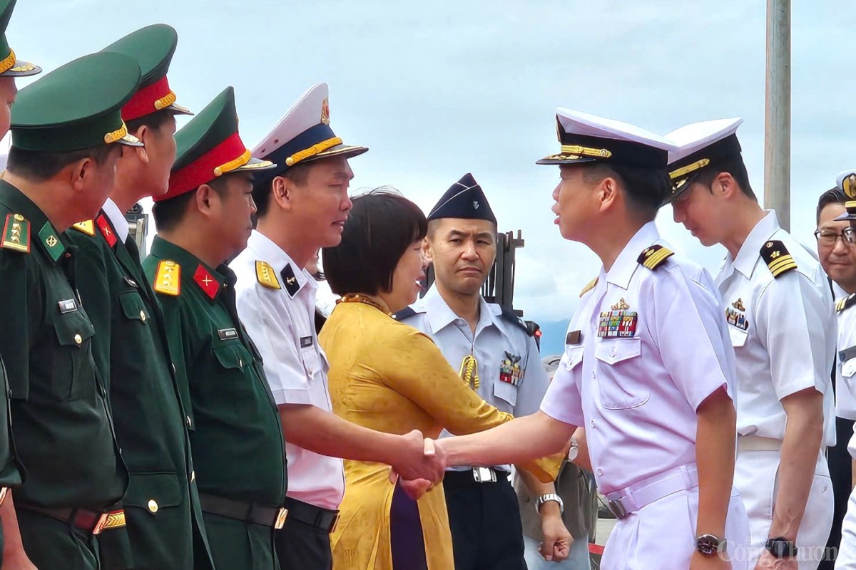 tàu huấn luyện Suzunami