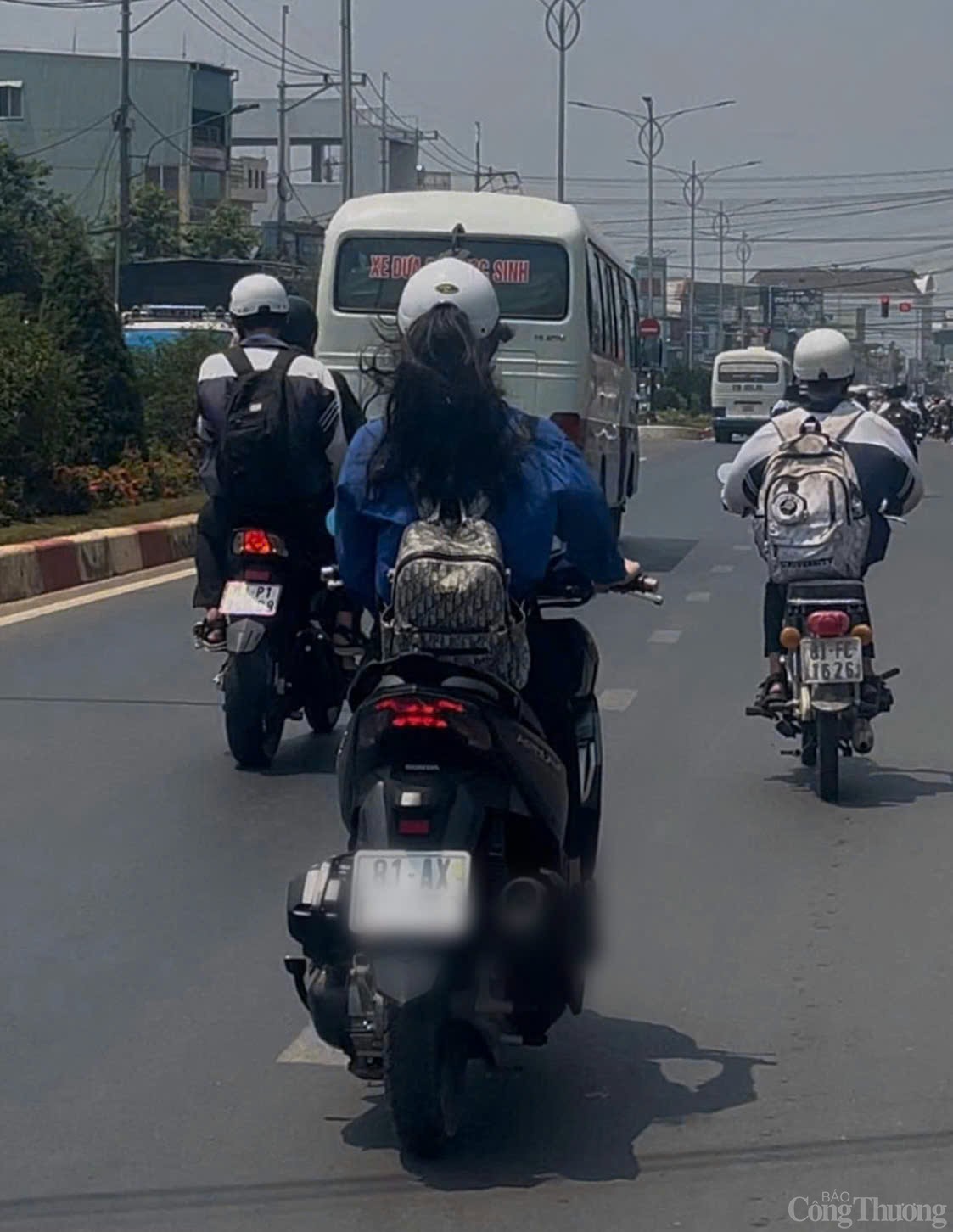 Giao xe cho con khi chưa đủ tuổi: Thương sai, hại lớn