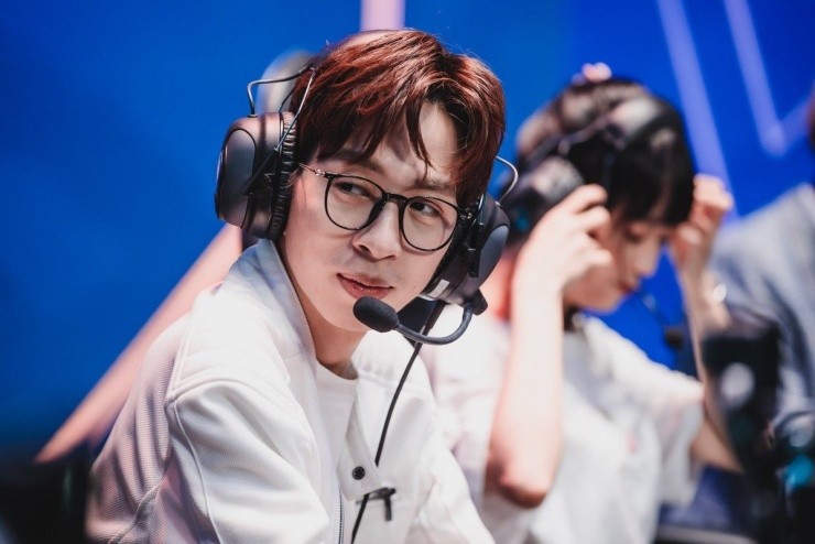 phiên livestream gây xôn xao của streamer, nhạc sĩ ViruSs phiên livestream gây xôn xao của streamer, nhạc sĩ ViruSs