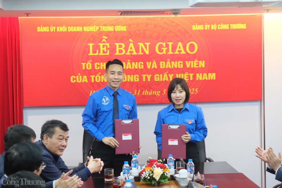 Bàn giao Đảng bộ Tổng Công ty Giấy Việt Nam về Đảng bộ Bộ Công Thương Bàn giao Đảng bộ Tổng Công ty Giấy Việt Nam về Đảng bộ Bộ Công Thương