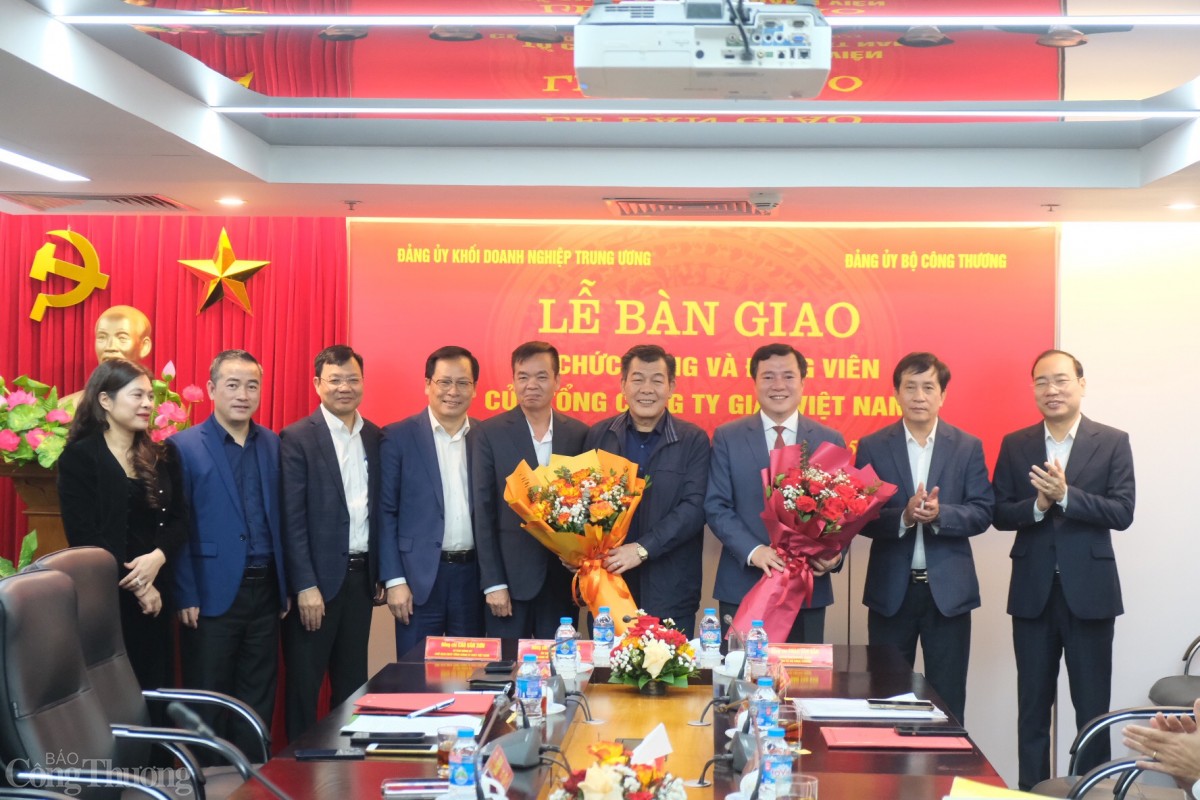 Bàn giao Đảng bộ Tổng Công ty Giấy Việt Nam về Đảng bộ Bộ Công Thương Bàn giao Đảng bộ Tổng Công ty Giấy Việt Nam về Đảng bộ Bộ Công Thương