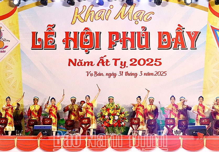 Nam Định chính thức mở lễ hội lớn thứ 5 cả nước Nam Định chính thức mở lễ hội lớn thứ 5 cả nước