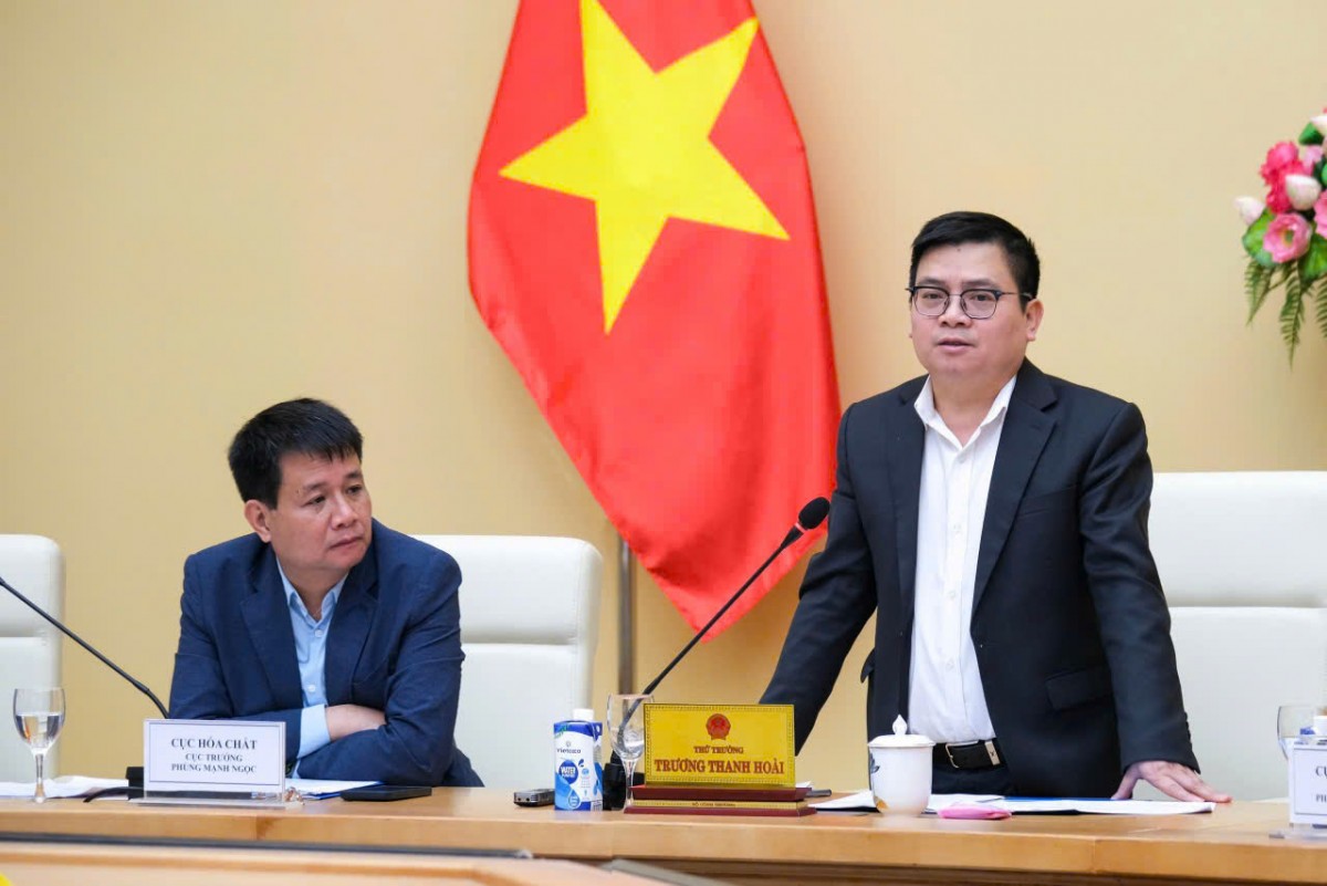 Ngành hóa chất: Chờ cú hích từ luật mới để bứt phá