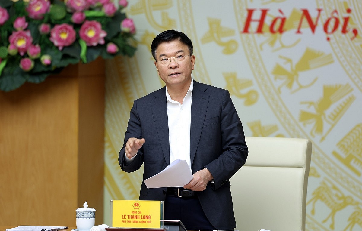 Phó Thủ tướng Lê Thành Long, Phó Trưởng ban Thường trực chủ trì họp phiên thứ 5 Ban Chỉ đạo rà soát và tổ chức thực hiện việc xử lý vướng mắc trong hệ thống pháp luật. Ảnh: VGP/Đức Tuân