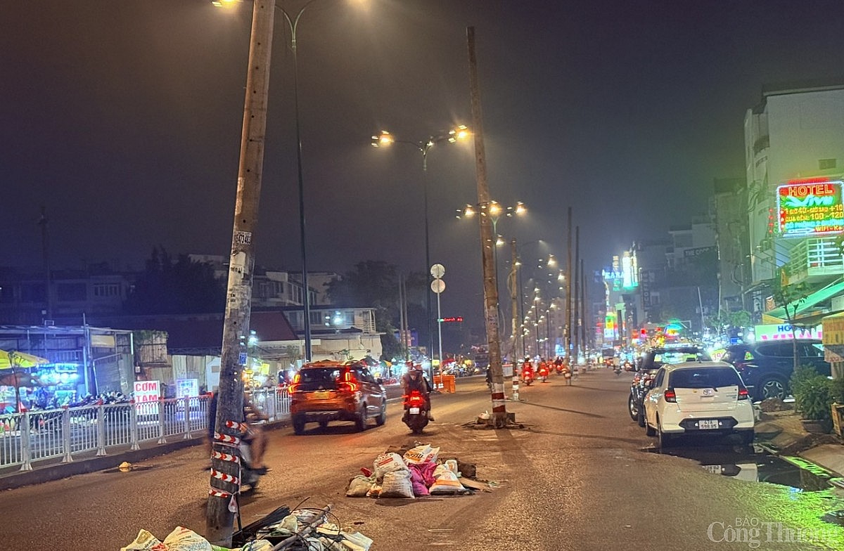 Xuyên đêm thu hồi trụ điện dự án đường Dương Quảng Hàm