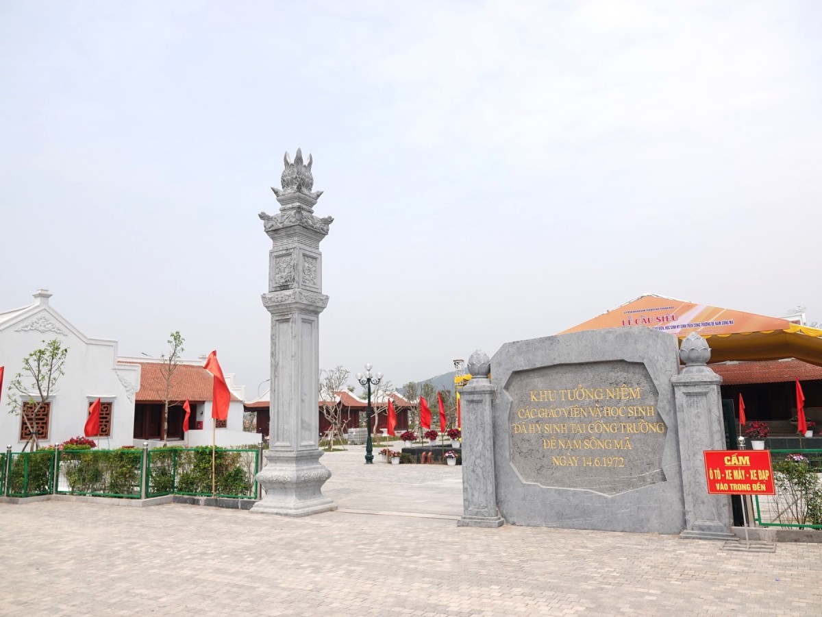 khu tưởng niệm công trường đê sông mã hàm rồng thanh hóa