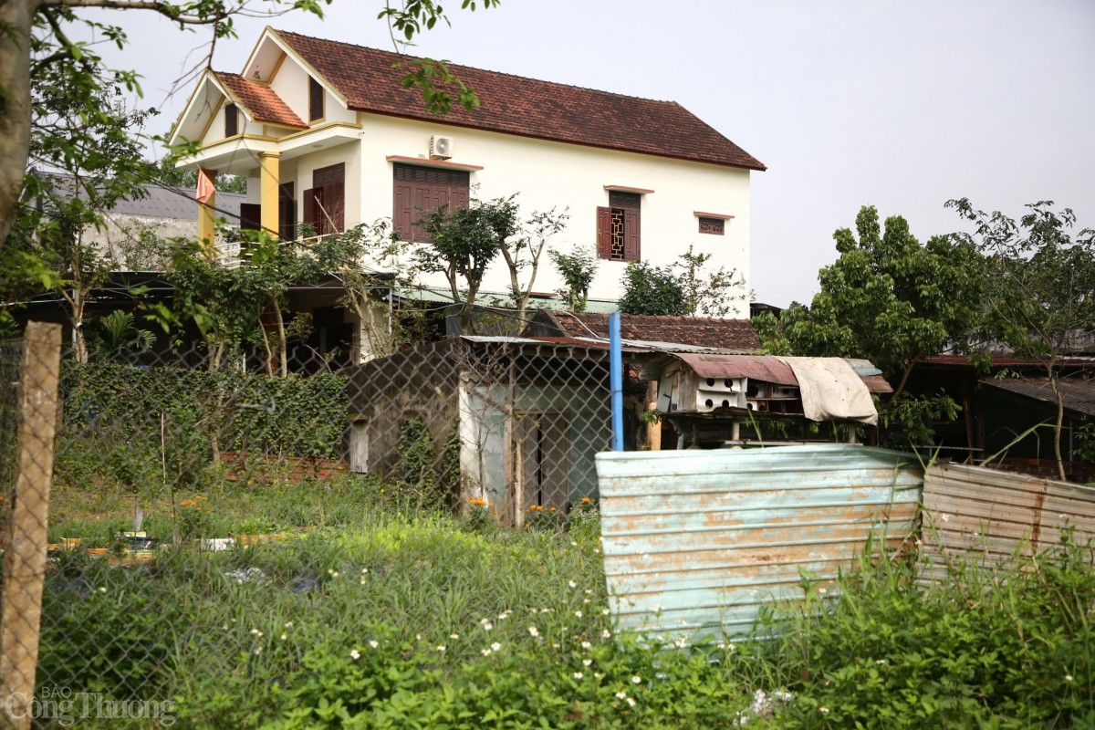 undefined Dự án còn vướng mắc ở khâu đền bù, giải phóng mặt bằng