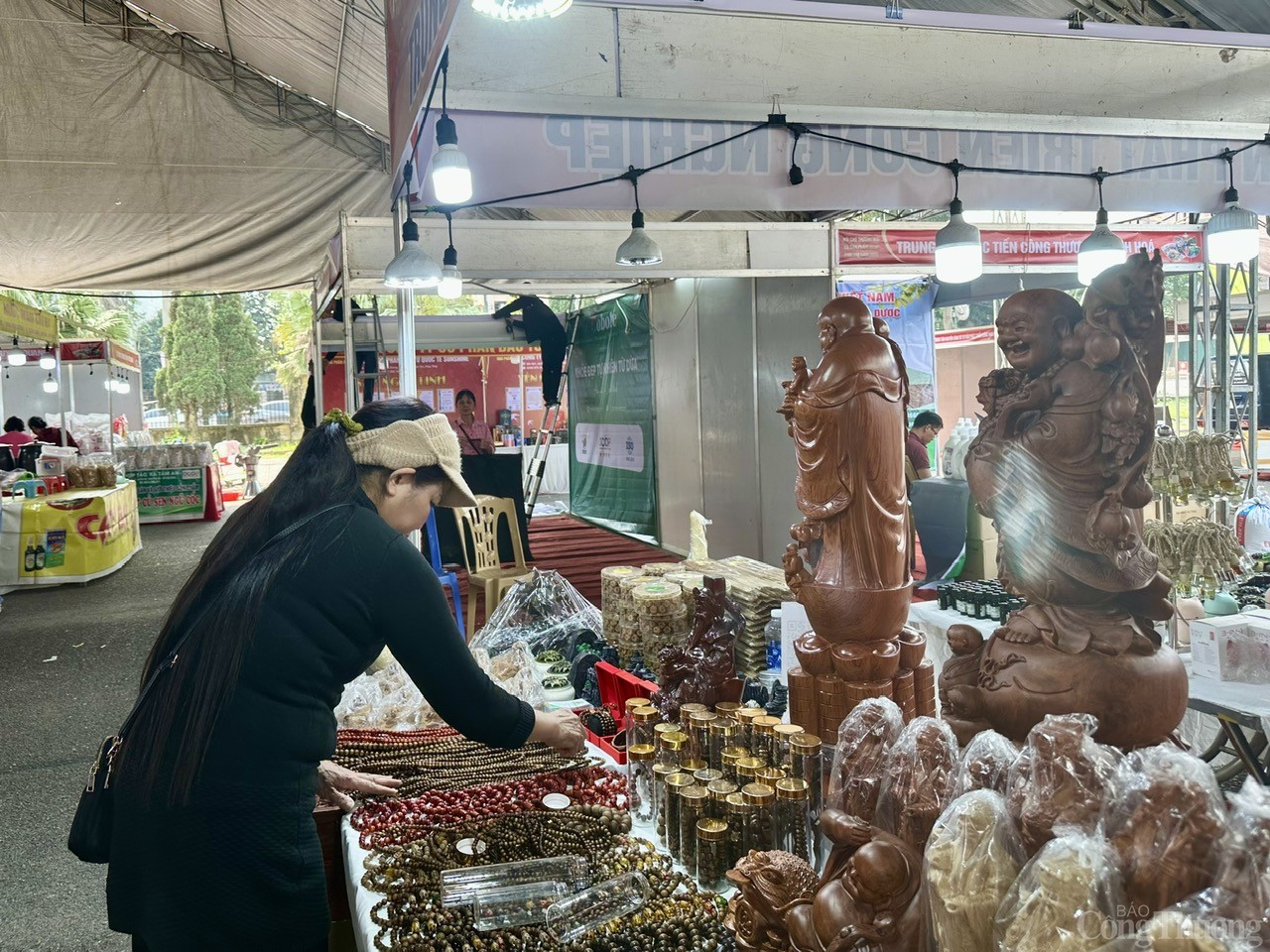 Phú Thọ: hơn 250 gian hàng quảng bá tại Hội chợ