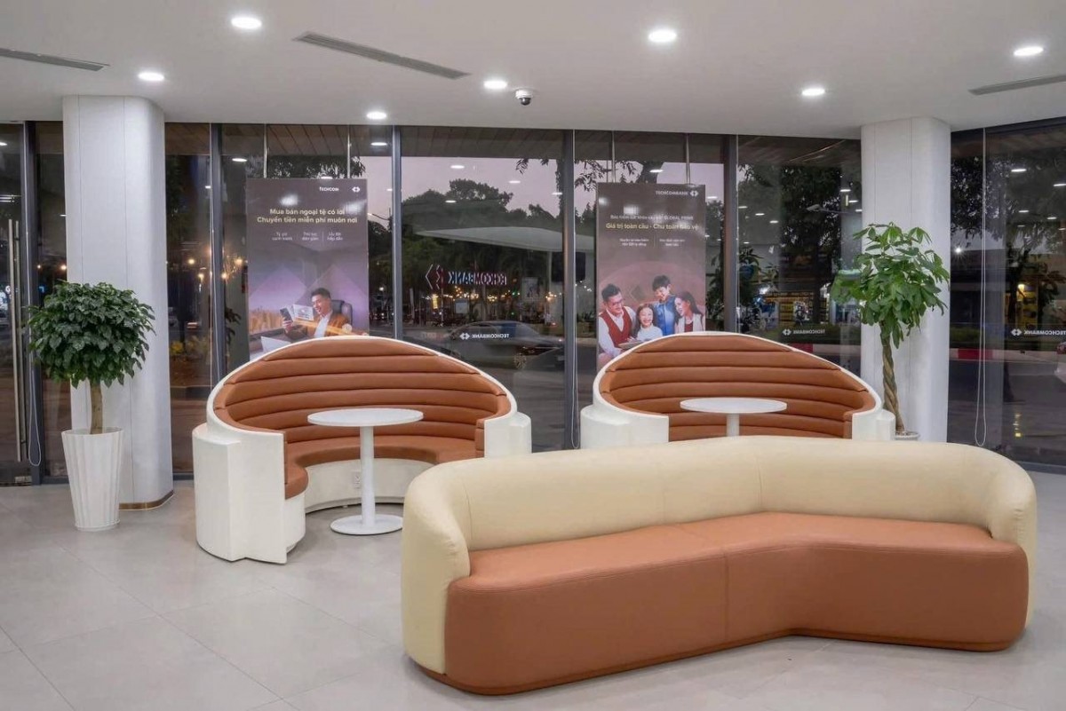 Techcombank khởi động chiến lược đổi mới chi nhánh