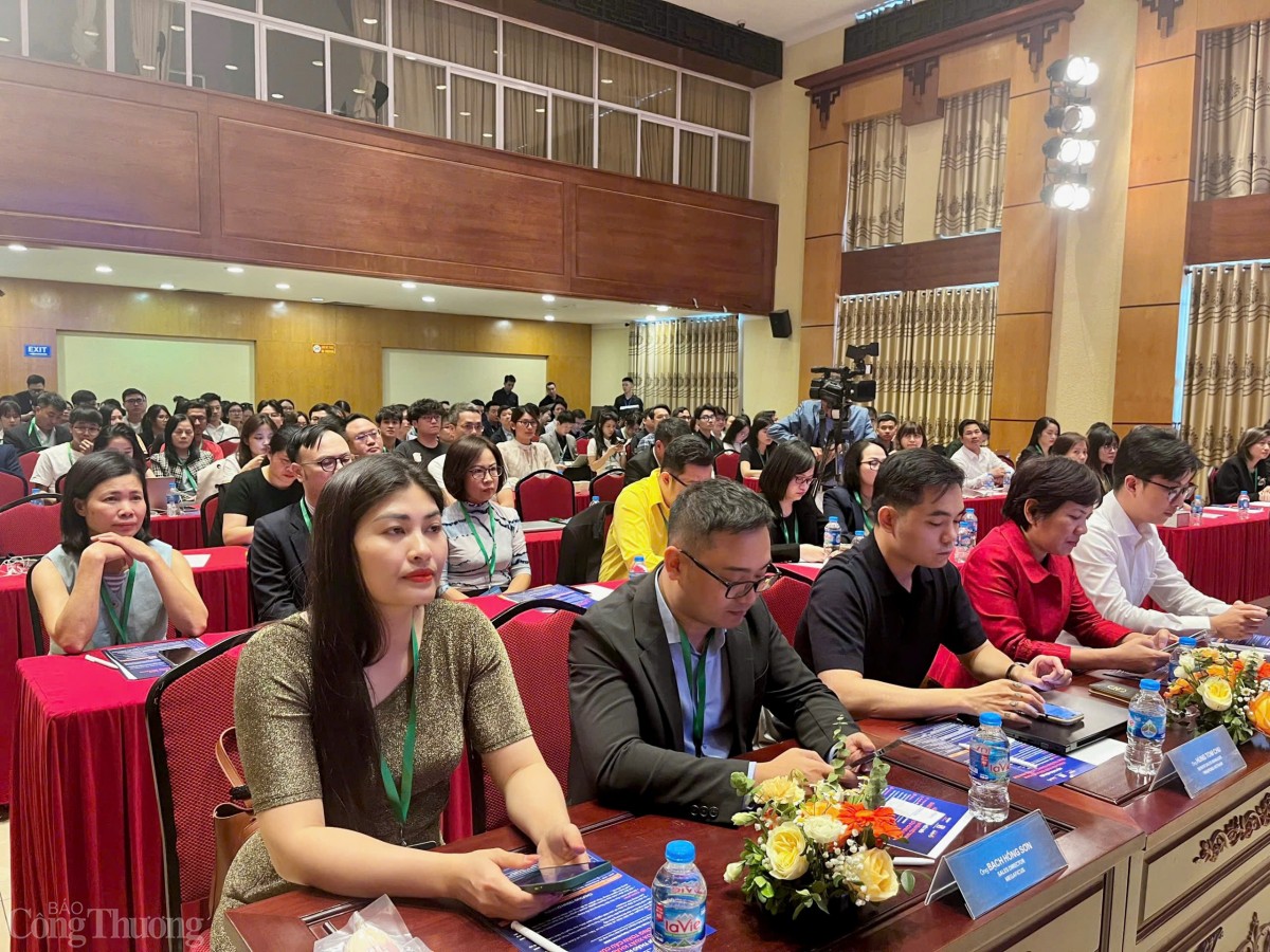 Cơ hội vươn tầm quốc tế qua thương mại điện tử Cơ hội vươn tầm quốc tế qua thương mại điện tử