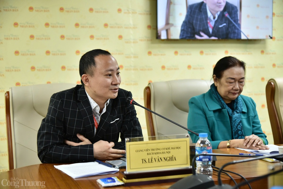 TS Lê Văn Nghĩa (Giảng viên Viện Trường Cơ khí, Đại học Bách Khoa Hà Nội). Ảnh: Lê An TS Lê Văn Nghĩa (Giảng viên Viện Trường Cơ khí, Đại học Bách Khoa Hà Nội). Ảnh: Lê An