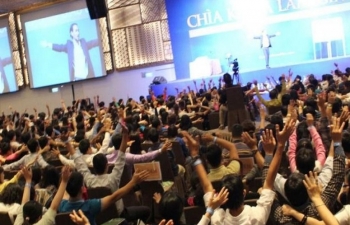 Thế hệ GenZ: Tự do tài chính hay ảo tưởng làm giàu?