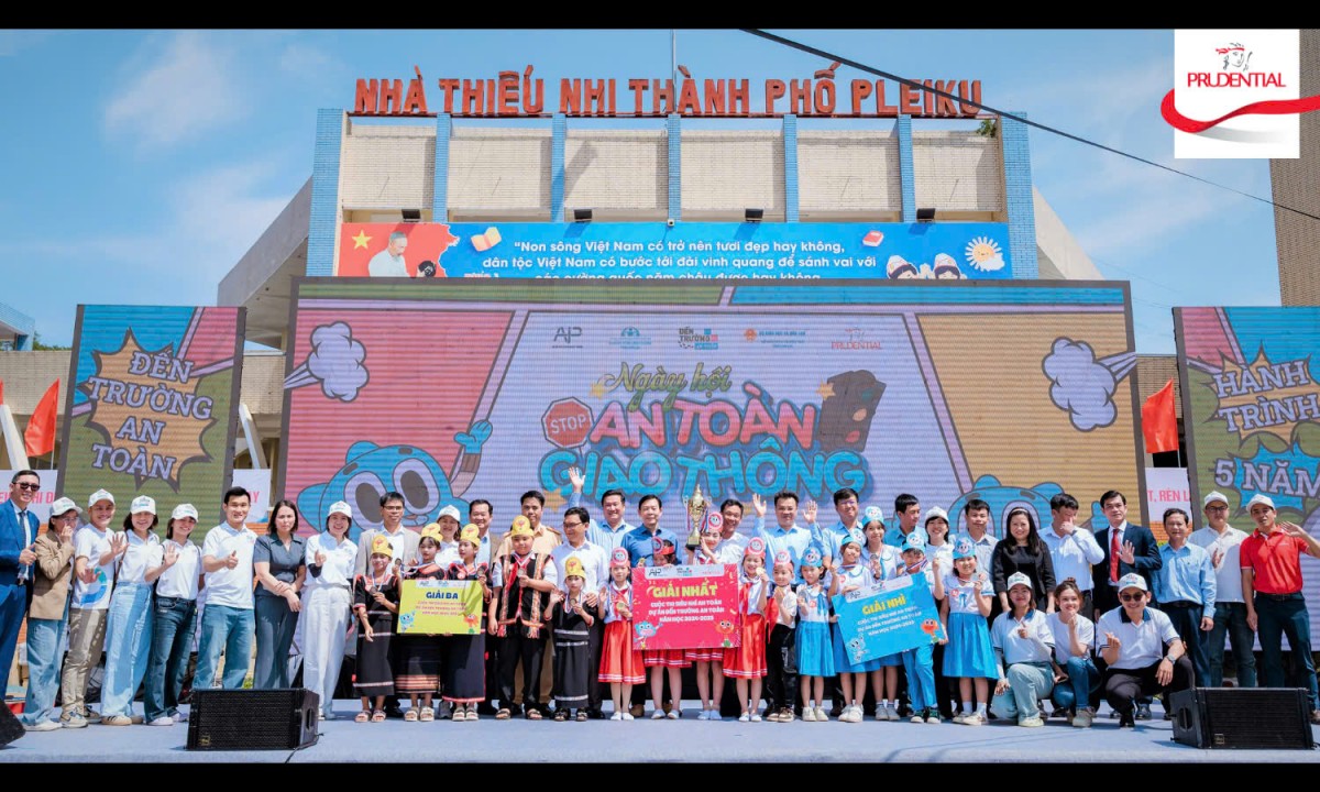 Prudential tổng kết 5 năm triển khai dự án “Đến trường an toàn” với Ngày hội An toàn giao thông cấp liên tỉnh