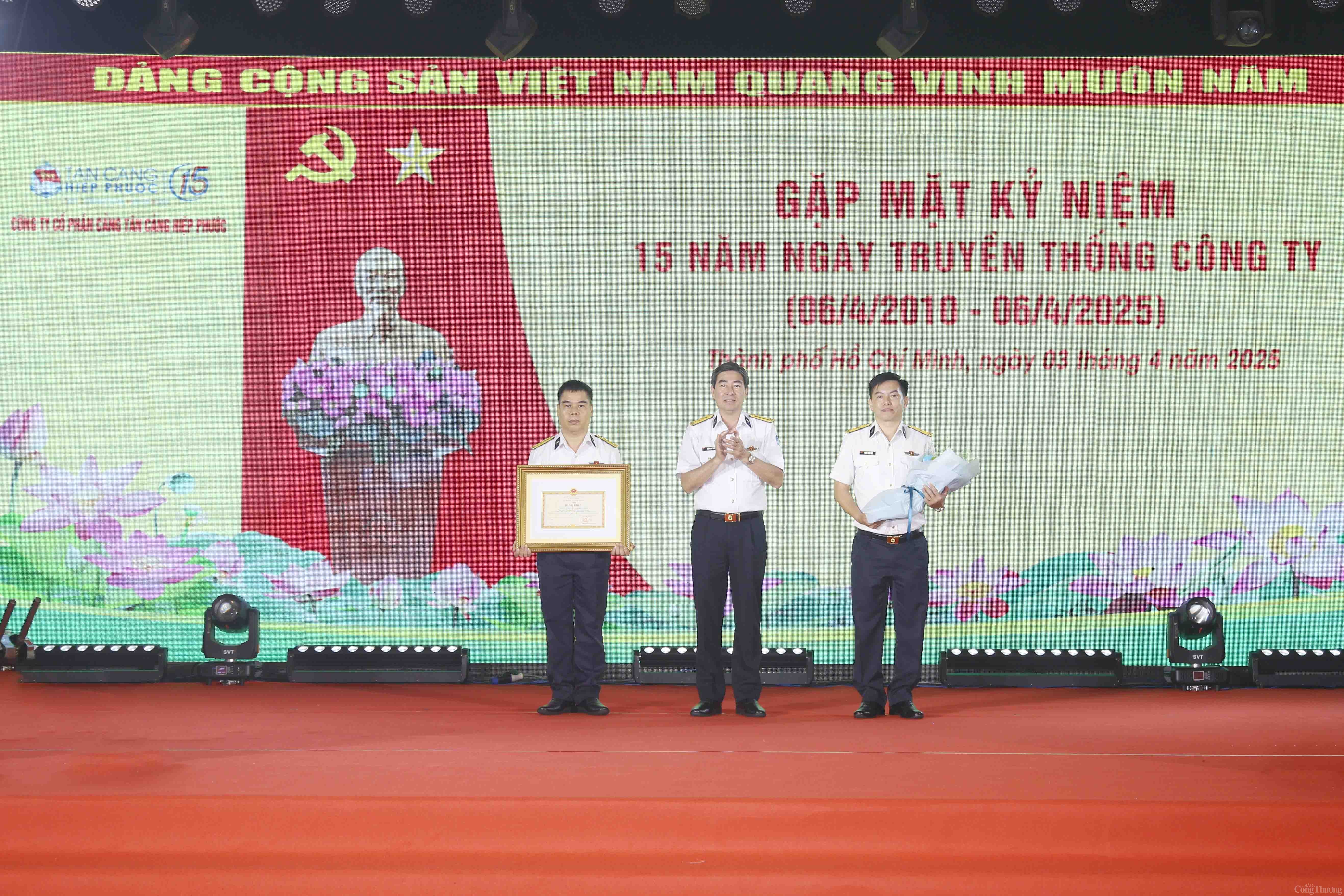 Tân cảng Hiệp Phước nỗ lực thành điểm sáng logistics phía Nam Tân cảng Hiệp Phước nỗ lực thành điểm sáng logistics phía Nam