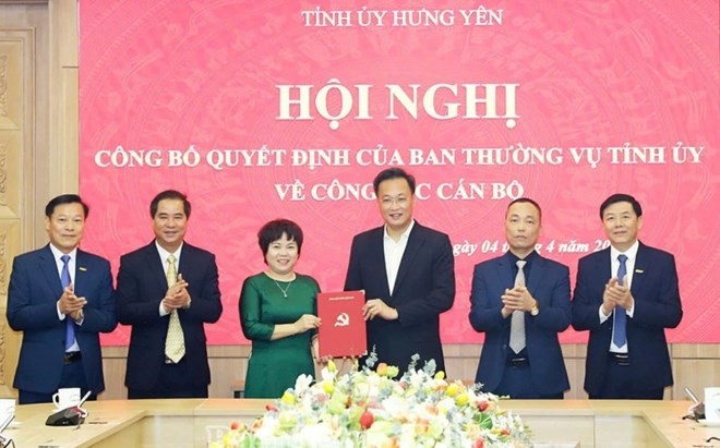 Bà Nguyễn Thị Thu Hoài làm Tổng biên tập Báo Hưng Yên Bà Nguyễn Thị Thu Hoài làm Tổng biên tập Báo Hưng Yên