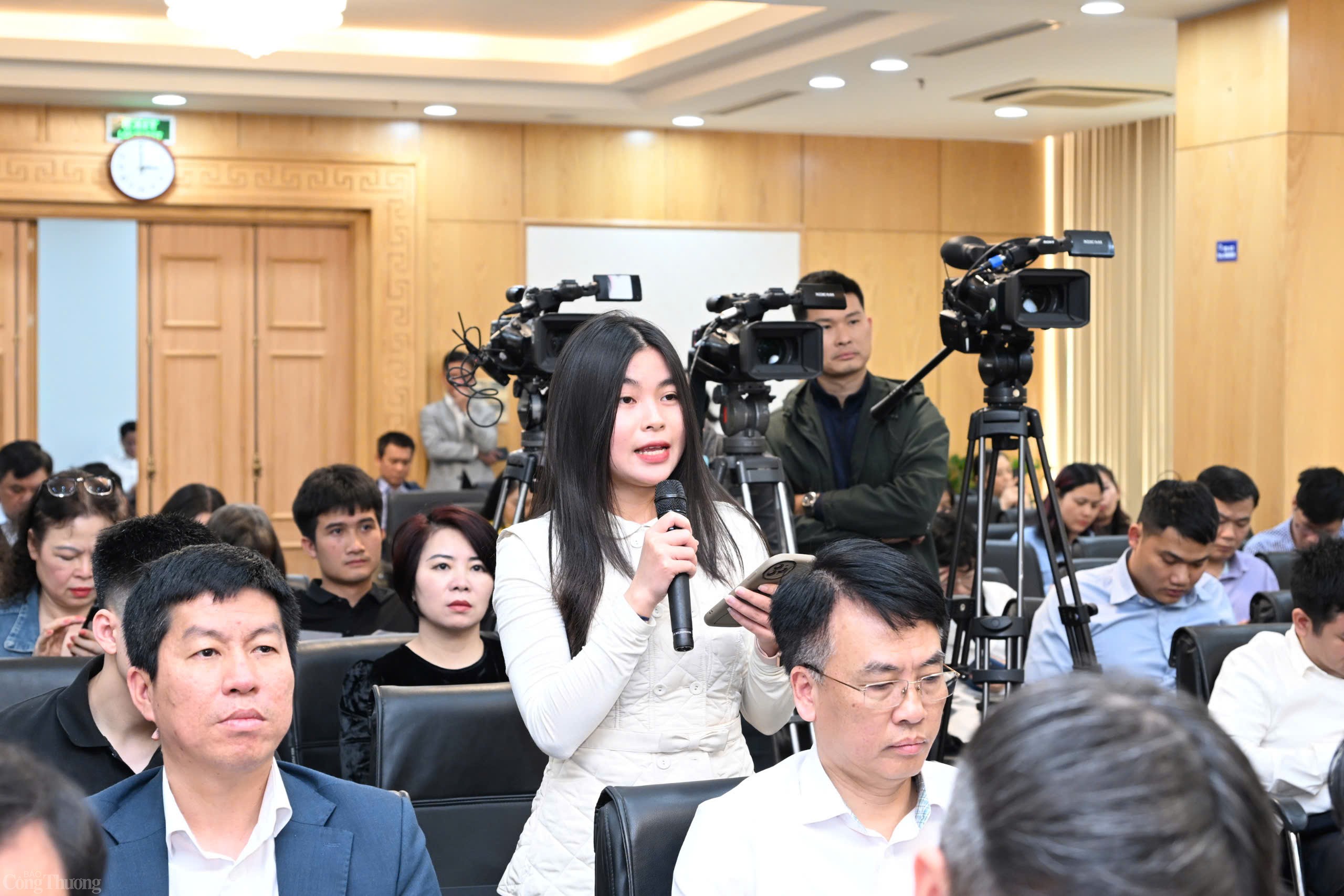 Chùm ảnh: Bộ Công Thương họp báo thường kỳ quý I/2025