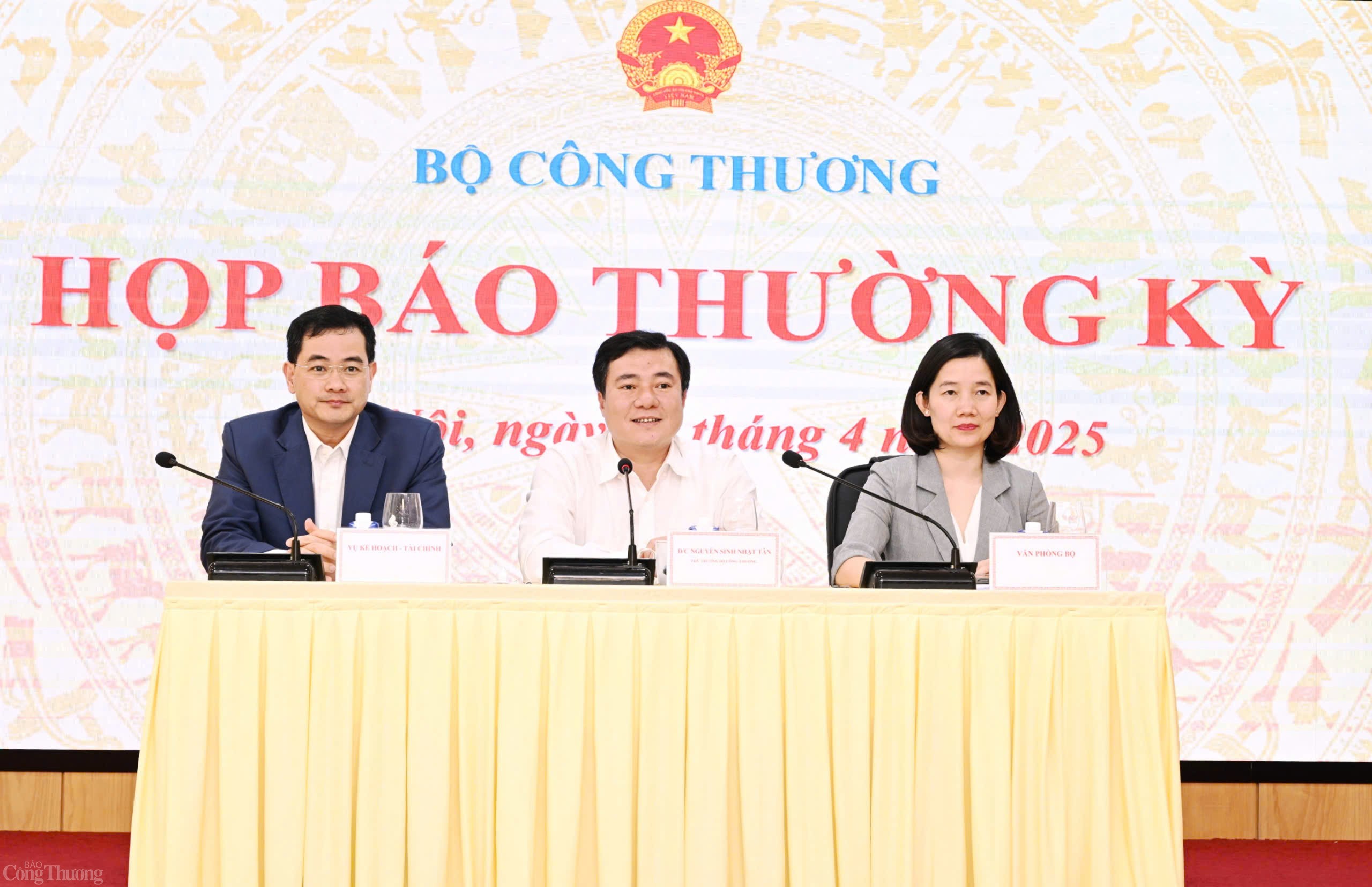 Chùm ảnh: Bộ Công Thương họp báo thường kỳ quý I/2025