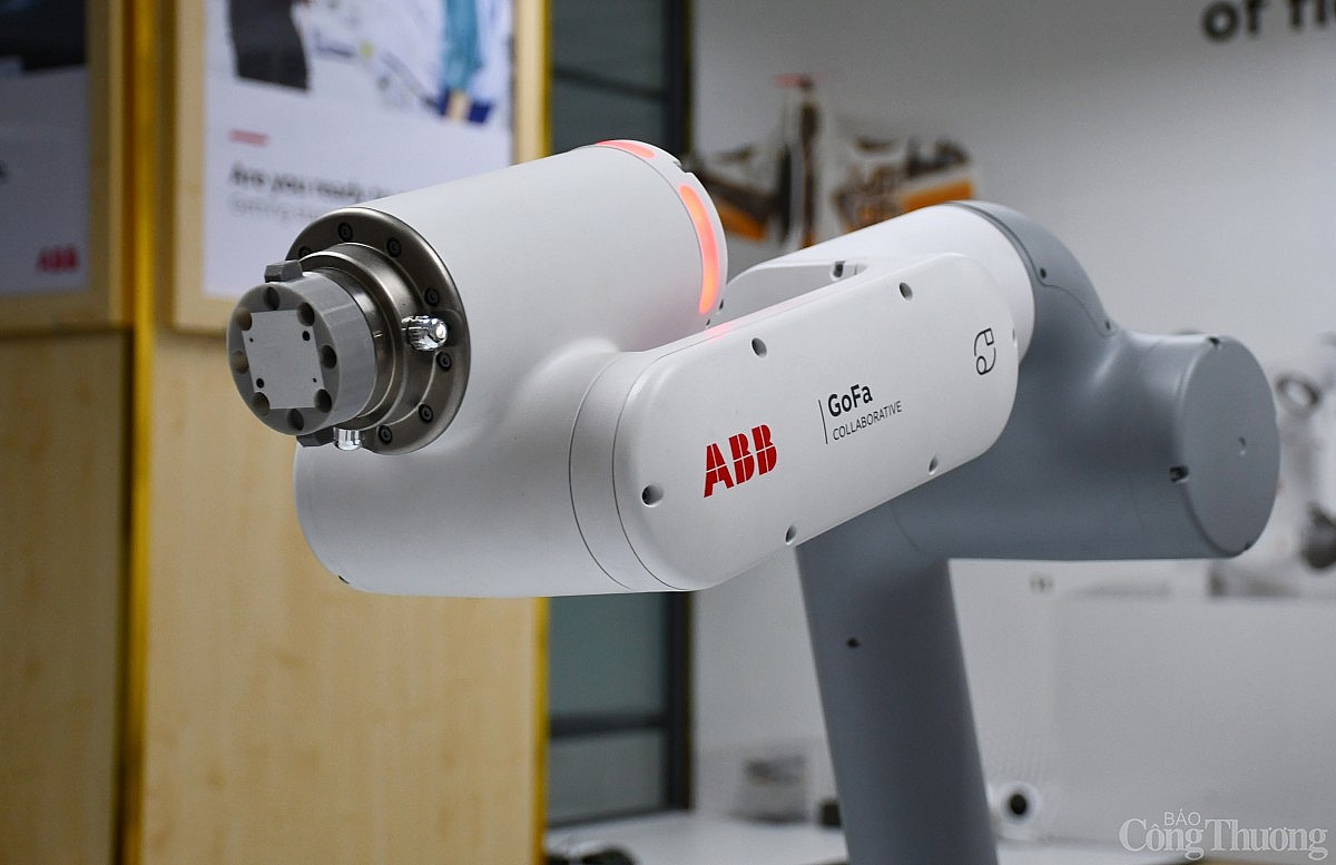 Khám phá phòng lab robot IUH hiện đại bậc nhất Việt Nam