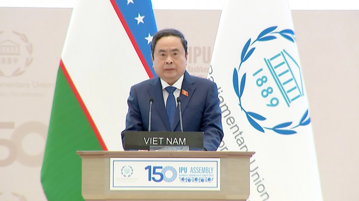 Chủ tịch Quốc hội Trần Thanh Mẫn phát biểu tại Phiên thảo luận chung của Đại hội đồng lần thứ 150 của Liên minh nghị viện thế giới Chủ tịch Quốc hội Trần Thanh Mẫn phát biểu tại Phiên thảo luận chung của Đại hội đồng lần thứ 150 của Liên minh nghị viện thế giới