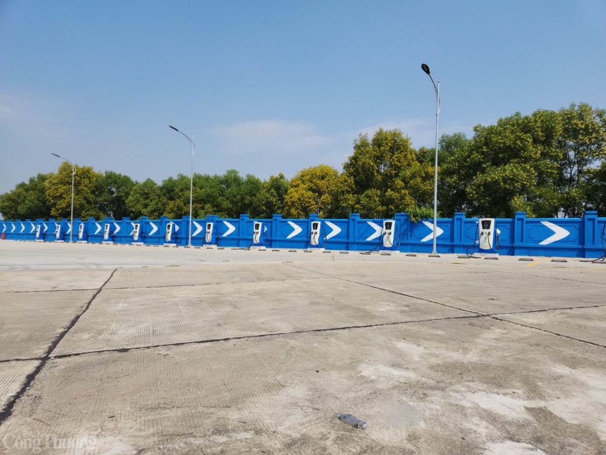 Trạm sạc xe điện trên đường cao tốc Hà Nội - Lào Cai Trạm sạc xe điện trên đường cao tốc Hà Nội - Lào Cai