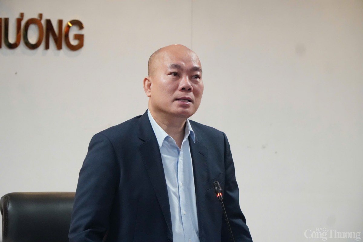 Cục trưởng Cục Xúc tiến thương mại Vũ Bá Phú
