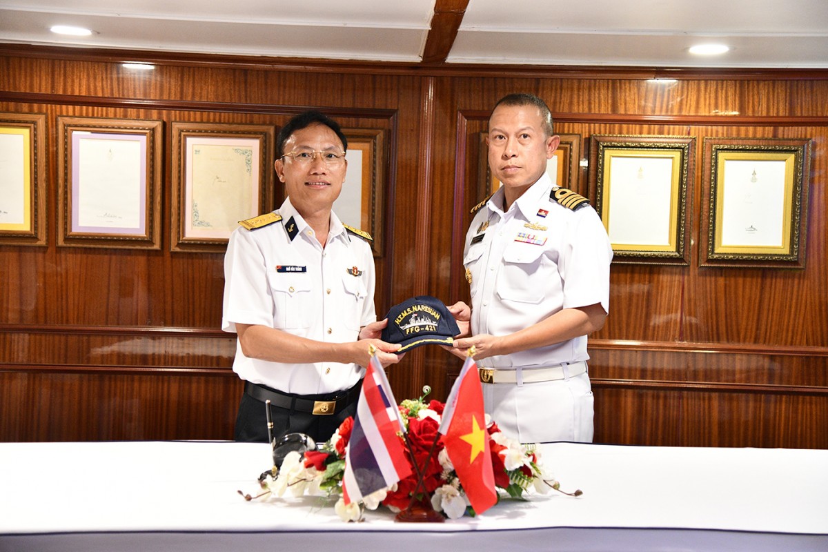 Tàu Hải quân Hoàng gia Thái Lan thăm Việt Nam Tàu Hải quân Hoàng gia Thái Lan thăm Việt Nam