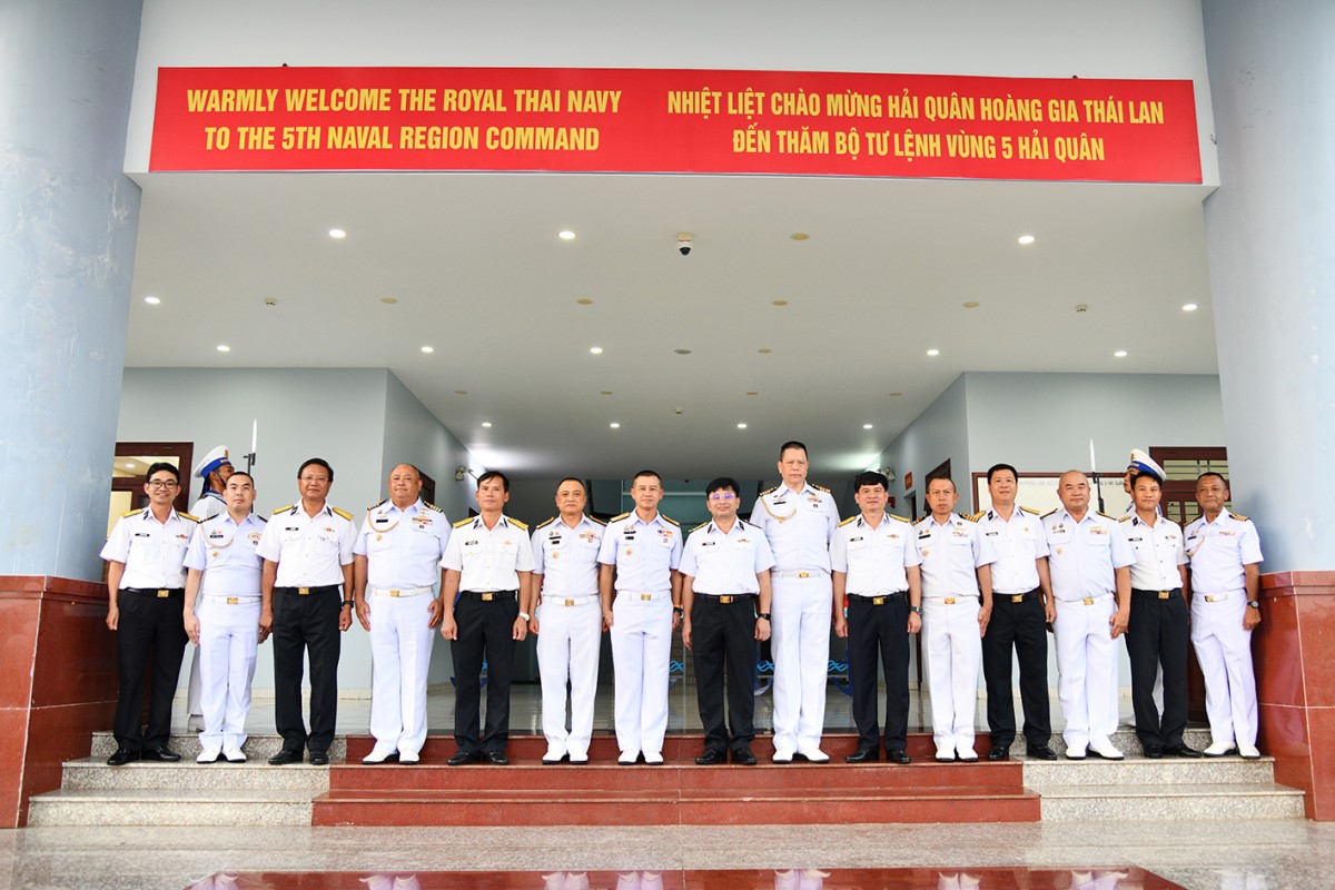 Tàu Hải quân Hoàng gia Thái Lan thăm Việt Nam Tàu Hải quân Hoàng gia Thái Lan thăm Việt Nam