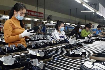 Chính sách thuế sẽ tác động thế nào tới cuộc sống người Mỹ? Chính sách thuế sẽ tác động thế nào tới cuộc sống người Mỹ?