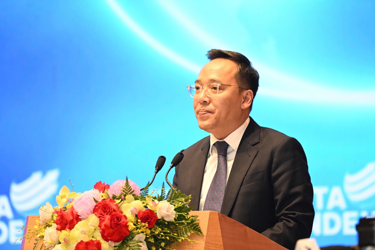 Thứ trưởng Nguyễn Hoàng Long phát biểu đề dẫn tại sự kiện