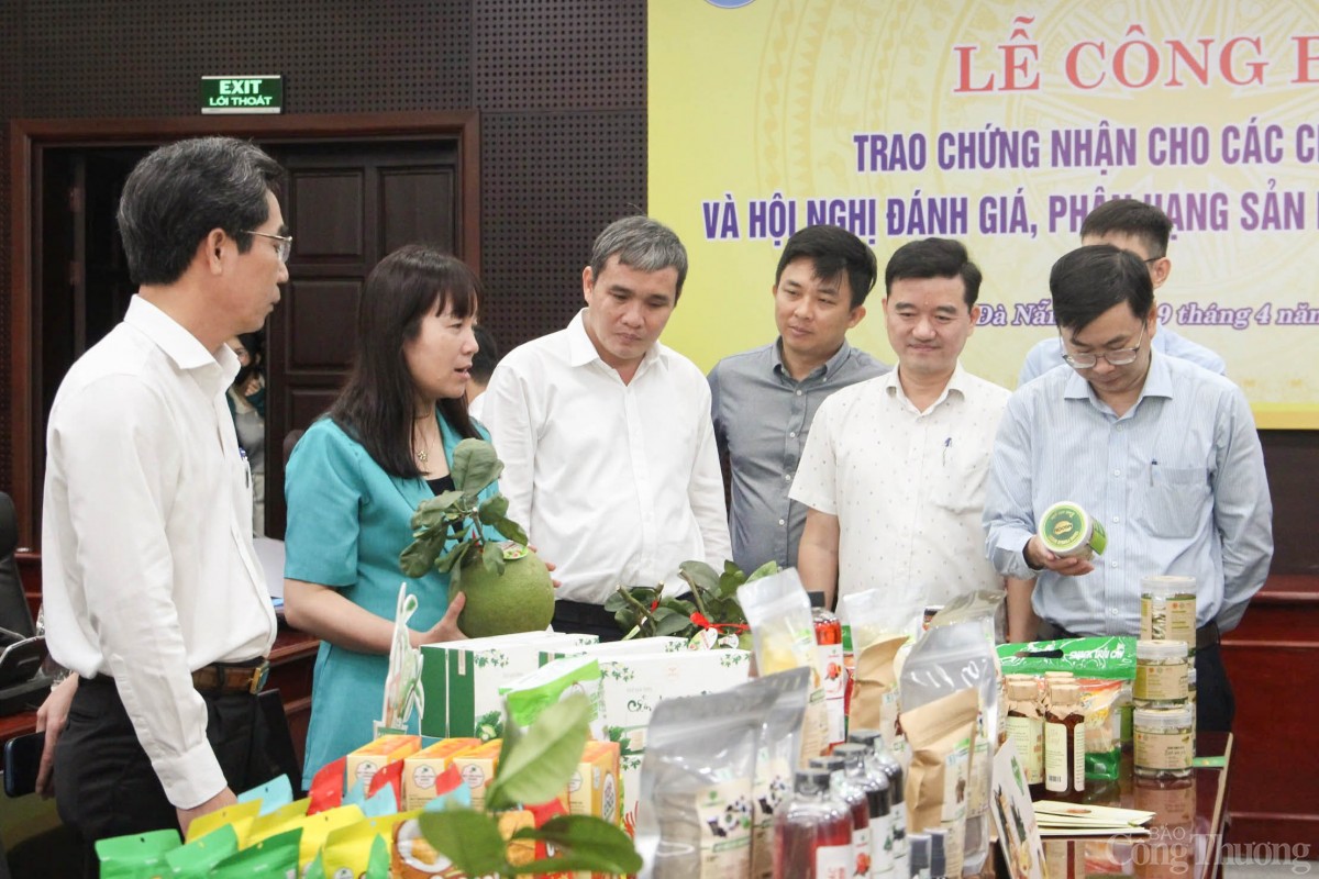 Các sản phẩm OCOP Đà Nẵng ngày càng được hoàn thiện về mẫu mã, nâng cao chất lượng Các sản phẩm OCOP Đà Nẵng ngày càng được hoàn thiện về mẫu mã, nâng cao chất lượng